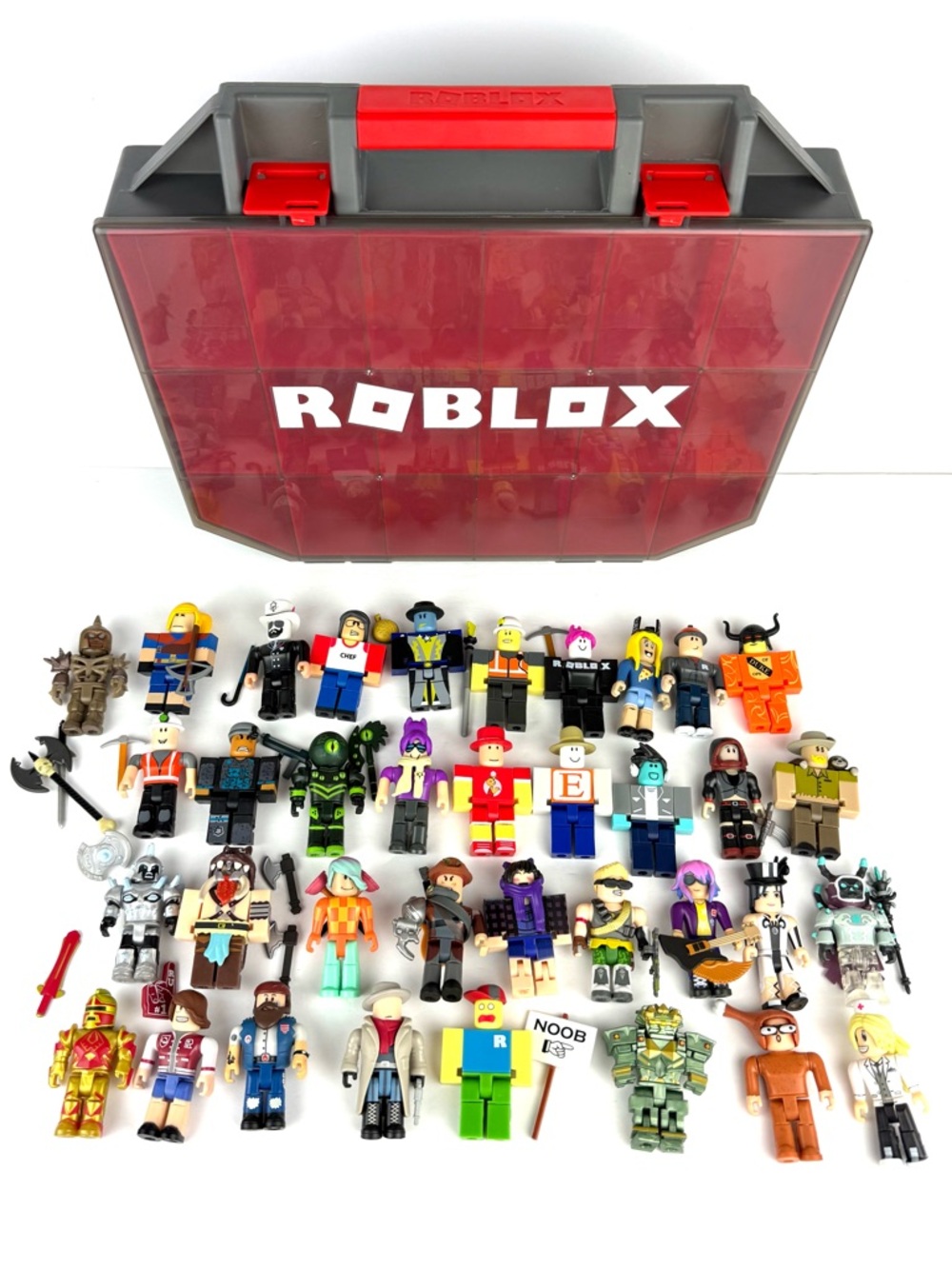 Roblox Lot 58 Piece and 2-Tier Carrying Case Collectibl Gaming Toy